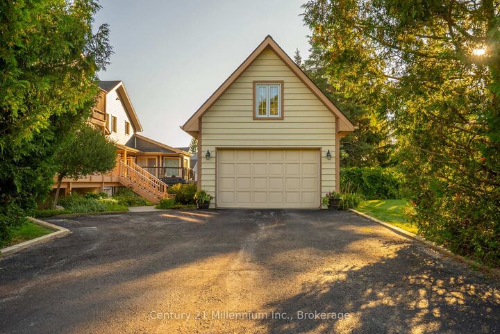 Photo de la propriété: 130 Pioneer Lane ON L9Y 0M7