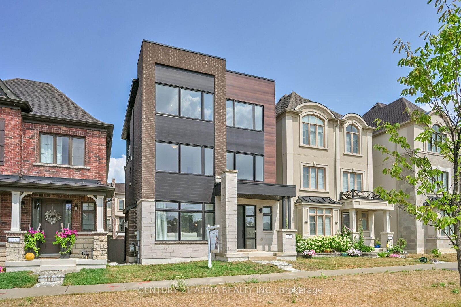 Property Photo:  17 Kohn Lane  ON L6C 3J3 