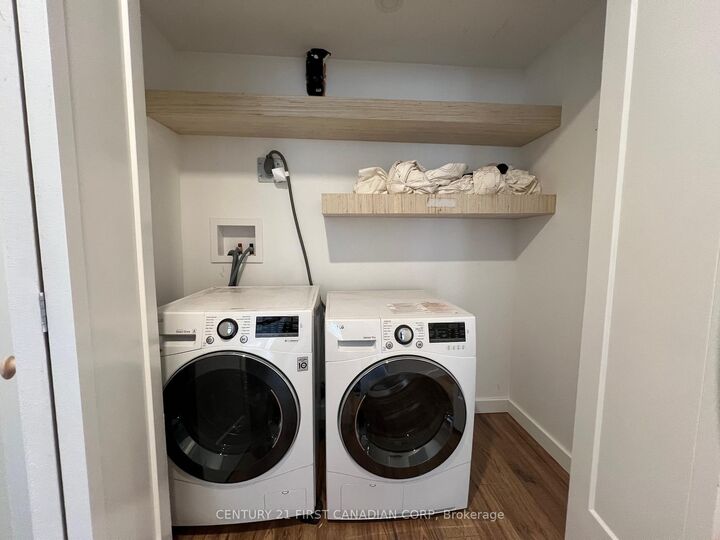 Property Photo:  331 Erie Street 3  ON N5L 1E3 