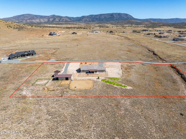 Property Photo: 11836 N Coyote Run Road AZ 86315