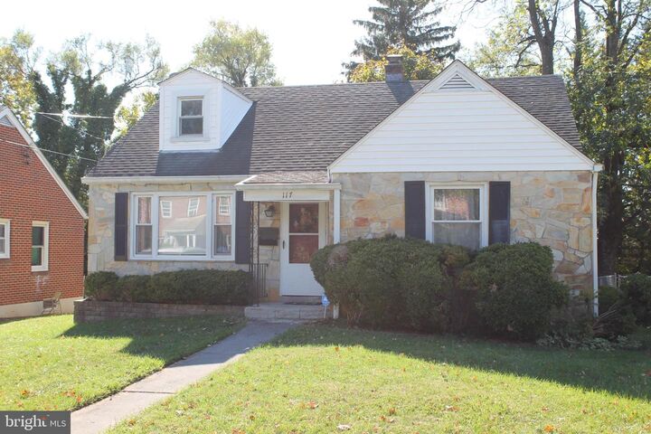 117 W Oates Avenue  Winchester VA 22601 photo