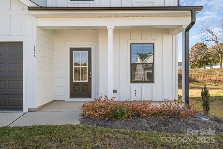 Property Photo: 114 Silverwood Court NC 28115