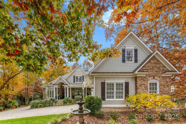 Property Photo:  6722 Fox Ridge Circle  NC 28036 