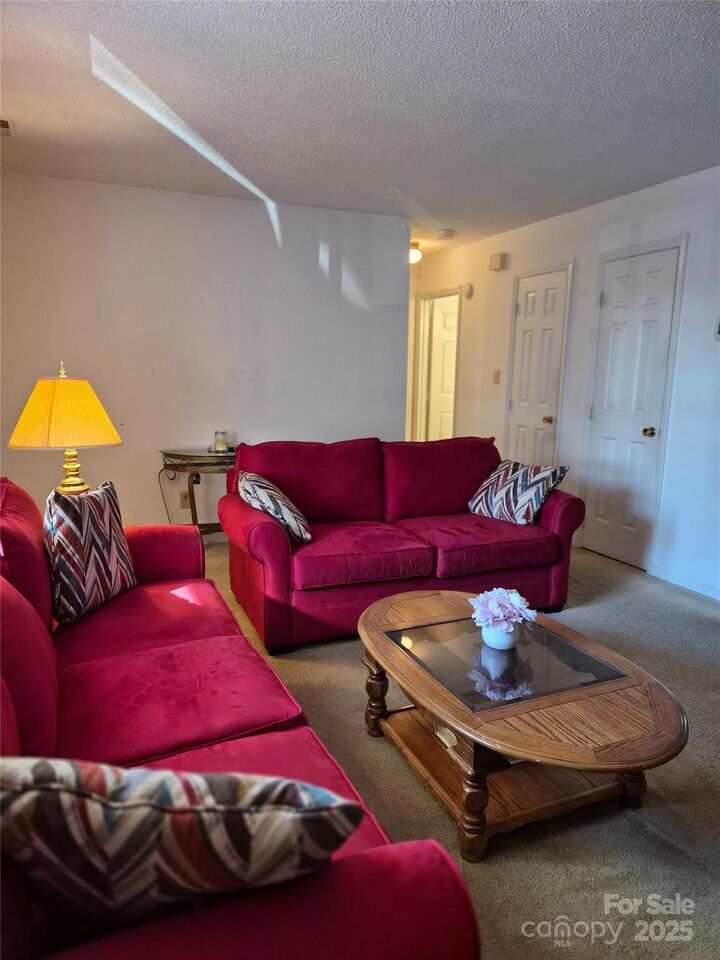 Property Photo: 6227 Mayridge Drive NC 28215