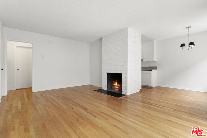 Property Photo: 11947 Kiowa Ave CA 90049
