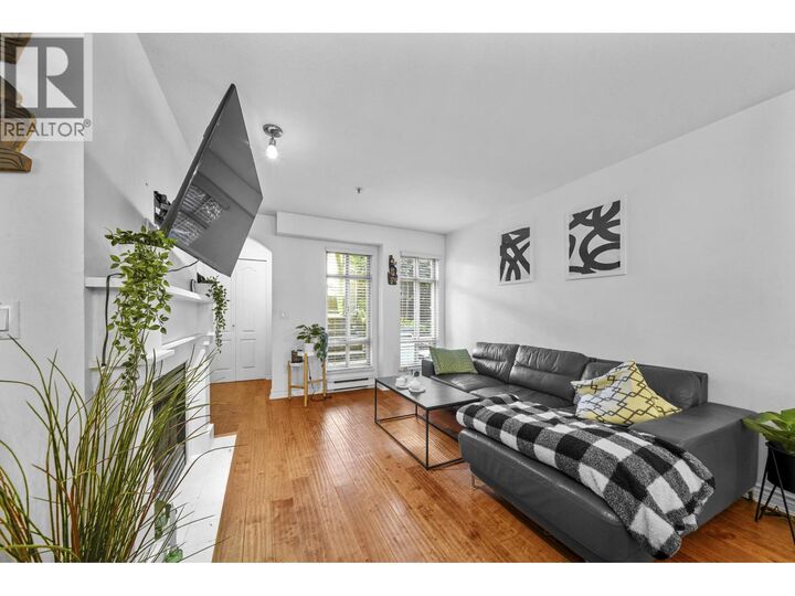 Property Photo:  3068 West 4th Avenue  BC V6K 1R4 