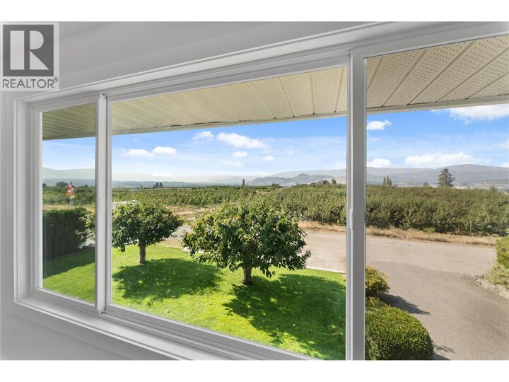 Property Photo:  1175 Hillcrest Road  BC V1P 1B7 