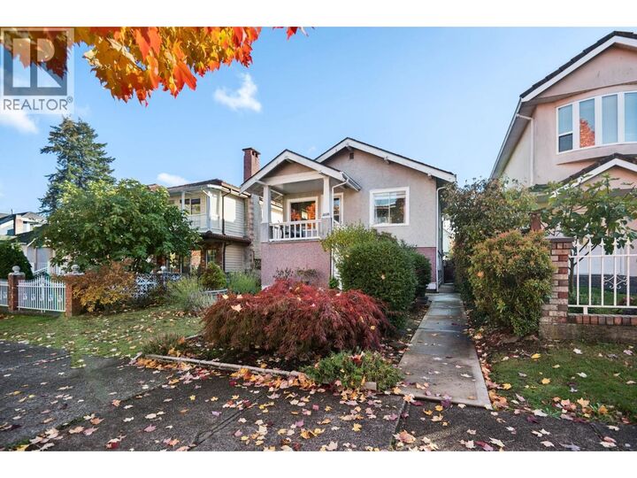 Property Photo:  2258 Kitchener Street  BC V5L 2X2 