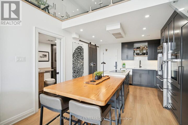 Property Photo:  185 Robinson Street Ph08  ON L6J 5W7 