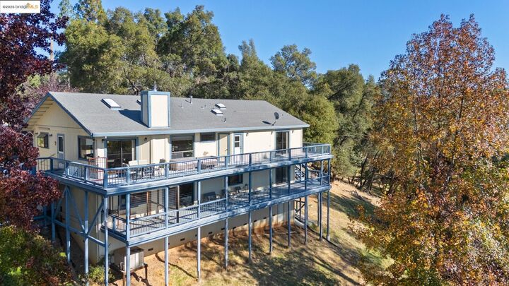 Property Photo: 20634 Nob Hill Cir CA 95321