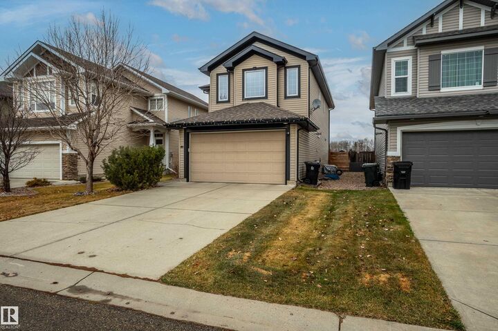 Property Photo:  46 Heron Crescent  AB T7X 0G1 