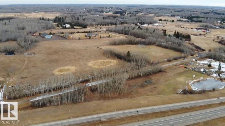 Photo de la propriété:  22541 Twp Road 515A  AB T8C 1H5 