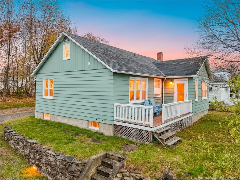 Photo de la propriété: 517 Gibson Street NB E3A 4E8