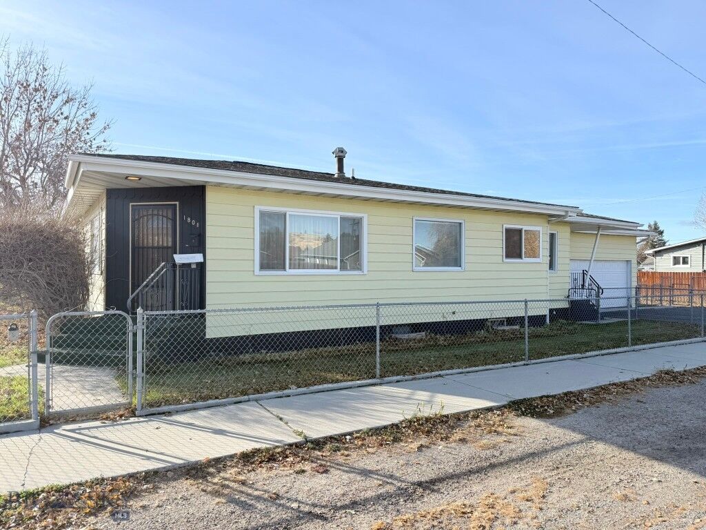 Property Photo:  1801 Wilson Avenue  MT 59701 