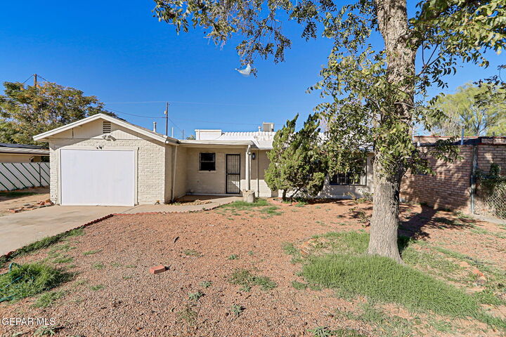 Property Photo: 3317 E San Antonio Avenue TX 79905