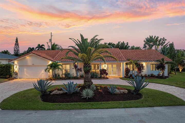 Property Photo: 2750 NE 35th Ct FL 33308