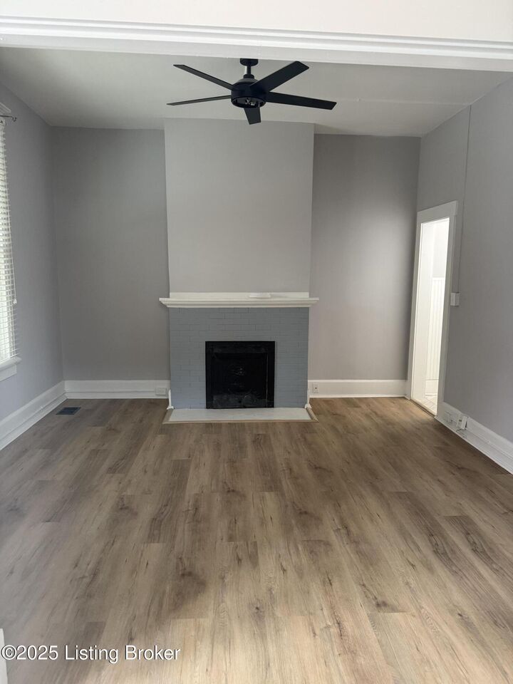 Property Photo: 1529 Christy Ave 1 KY 40204