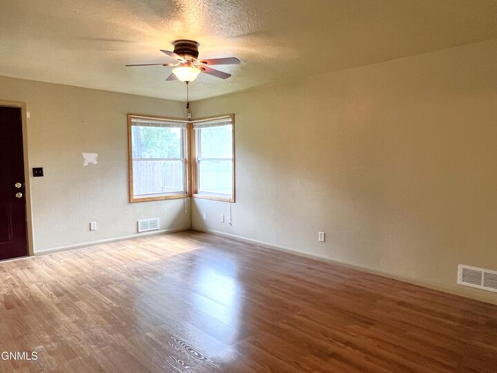 Property Photo: 314 S Anderson Street ND 58504