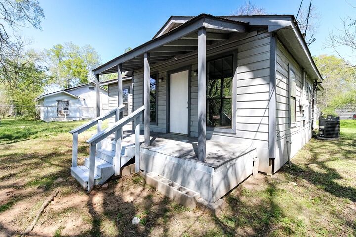 Property Photo: 209 Dr Mlk Jr Drive TX 75647