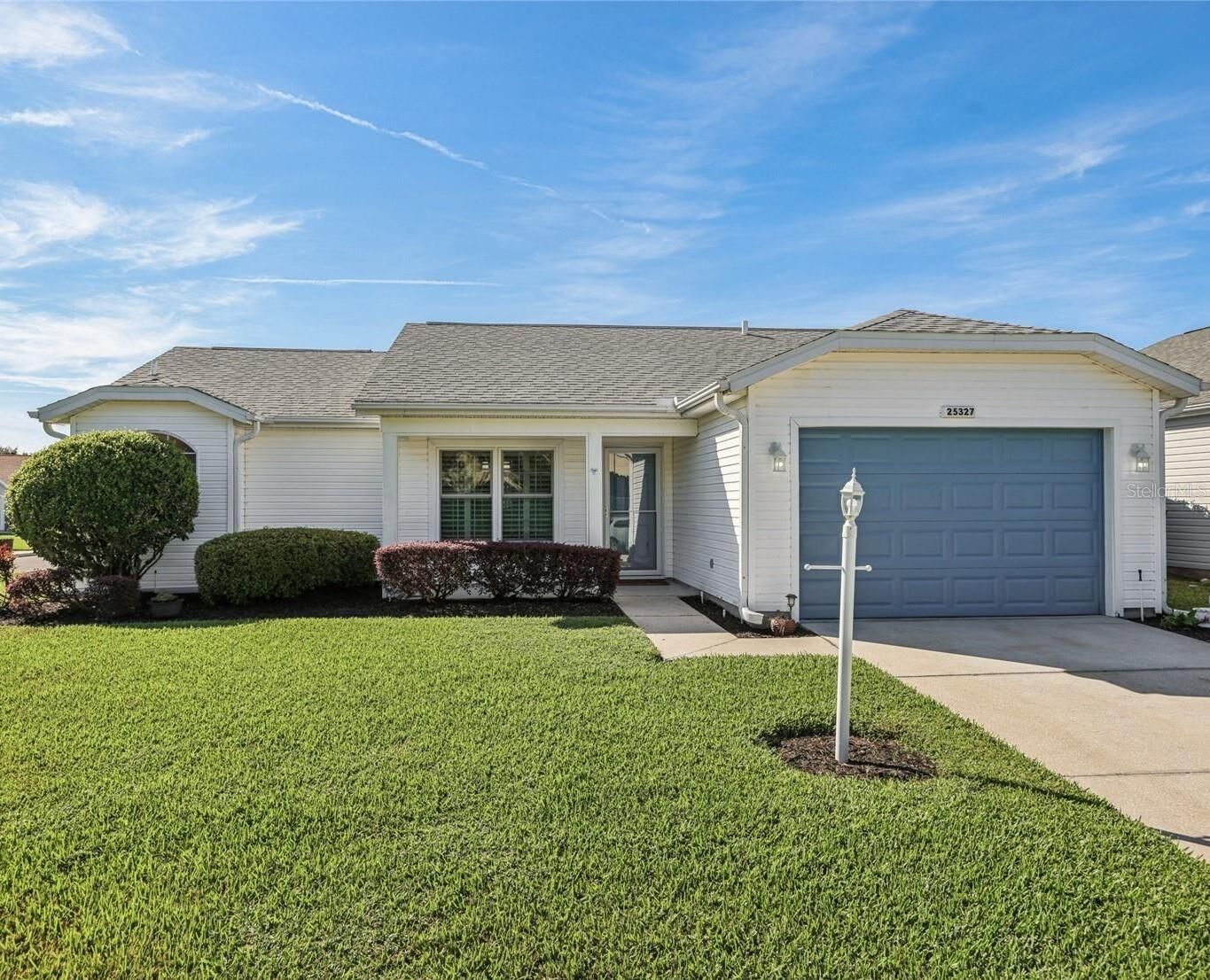 Property Photo:  25327 Hibiscus Street  FL 34748 
