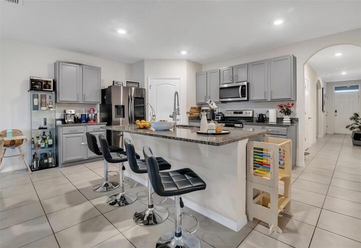 Property Photo:  5384 Hickory Downs Way  FL 34771 