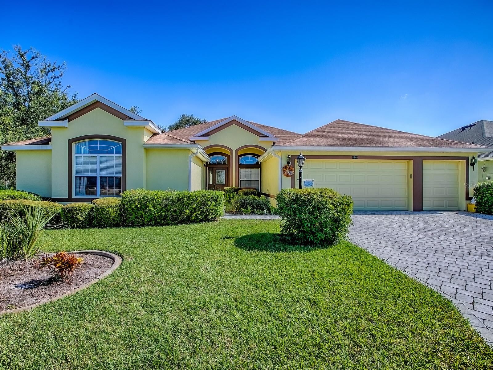 Property Photo: 4849 Sable Ridge Court FL 34748