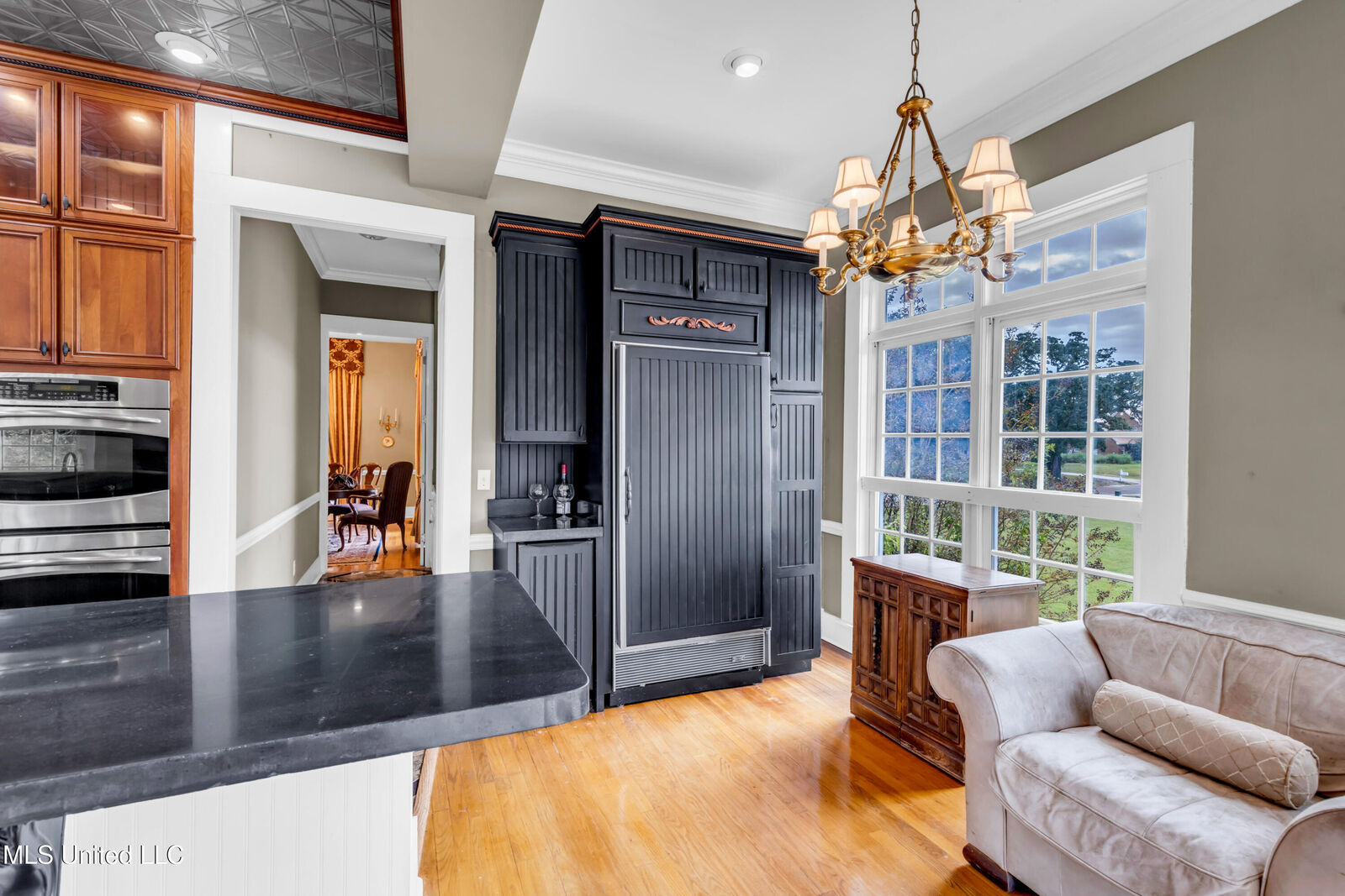 Property Photo:  1401 Ladnier Road  MS 39553 