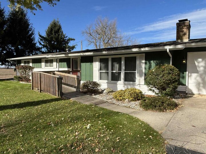 Property Photo: 10487 Roedel Road MI 48734