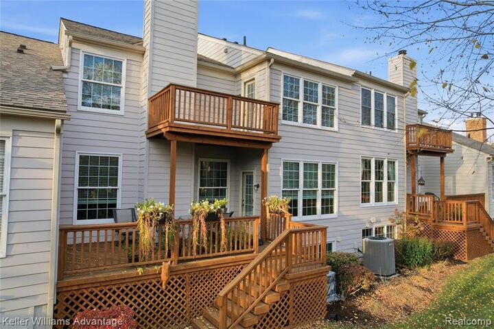 Property Photo:  39469 Edgewater Drive  MI 48168 4317 