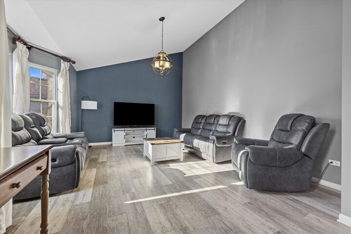 Property Photo: 25632 S Fieldstone Court IL 60410