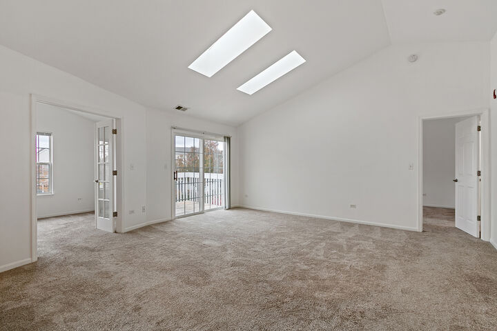 Property Photo:  2604 Sheehan Court 204  IL 60564 