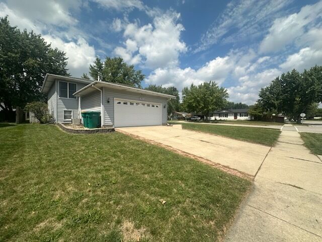 Property Photo:  985 Leawood Drive  IL 60431 