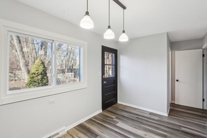 Property Photo: 414 Skokie Court IL 60091