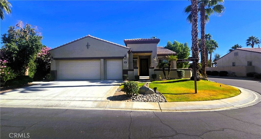 Property Photo:  40188 Calle Ebano  CA 92203 