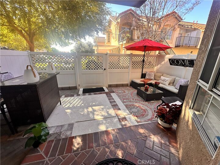 Property Photo: 21 Silktassel CA 92688