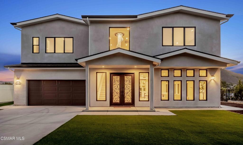 Property Photo:  252 Capri Drive  CA 93065 