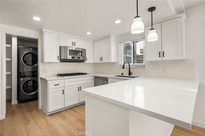 24452 Ward  Torrance CA 90505 photo