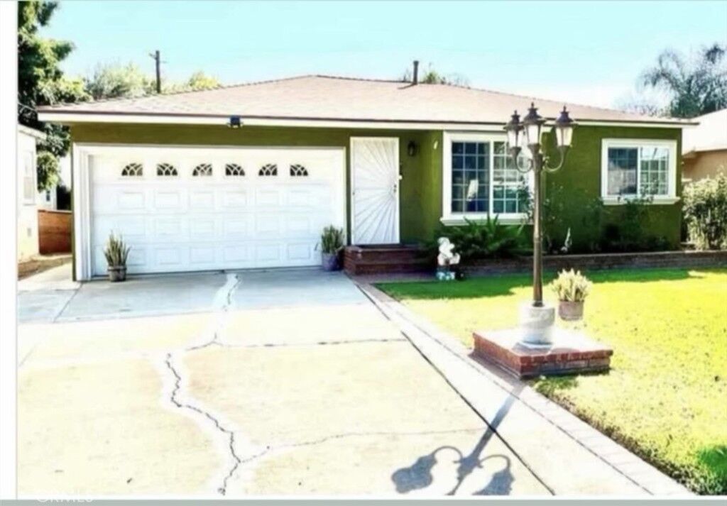 Property Photo:  11232 Dorland  CA 90606 
