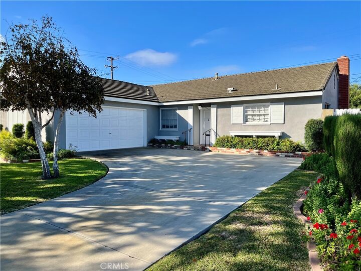 16291 Hawaii  Huntington Beach CA 92649 photo