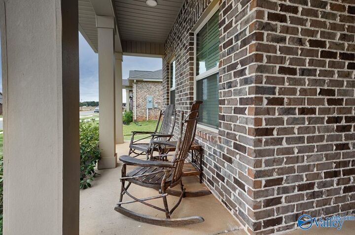 Property Photo: 28299 Saddle Springs Drive AL 35756