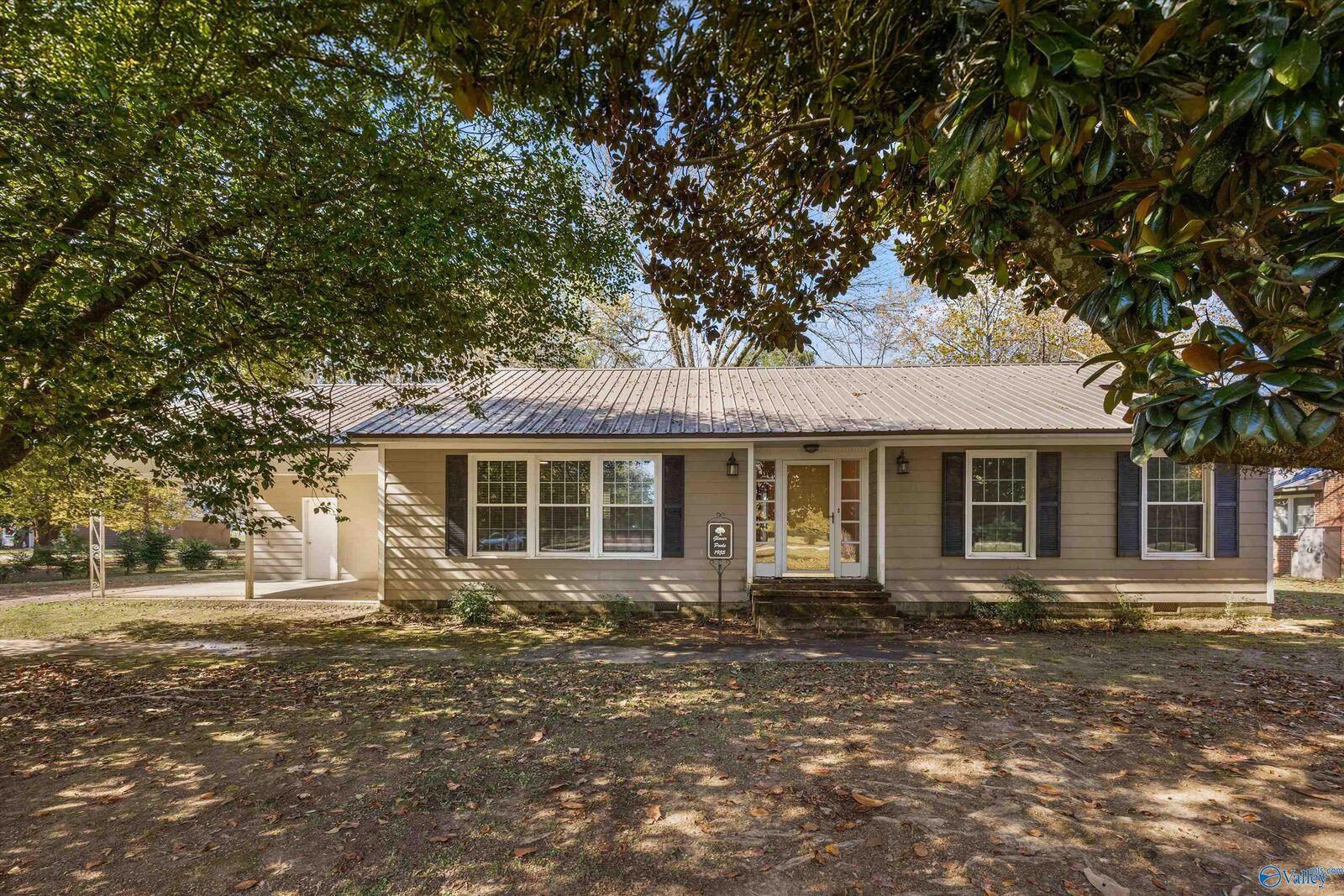 Property Photo: 2340 Old Gurley Pike AL 35760