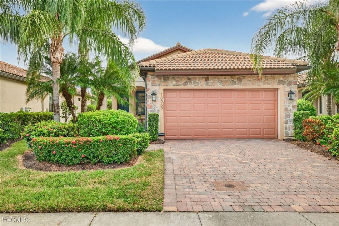 Property Photo: 10969 Clarendon Street FL 33913