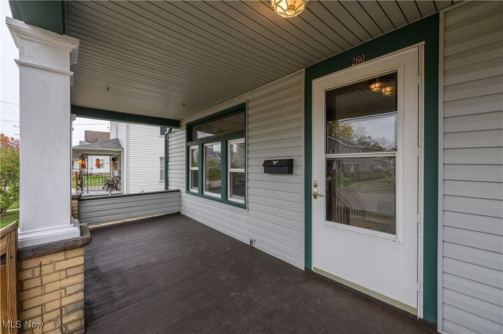 Property Photo: 260 W Wayne Street OH 44601