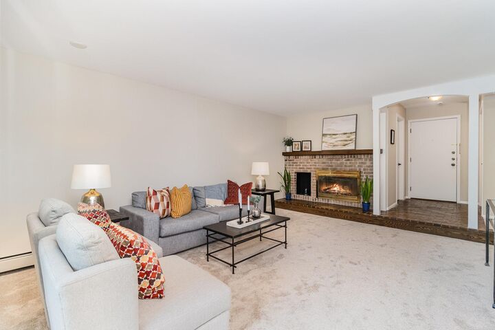 Property Photo:  6085 Lincoln Drive 220  MN 55436 