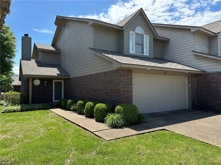 27 La Quinta Court  Rogers AR 72758 photo