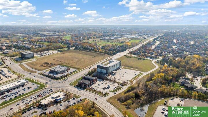 Property Photo: 215 S 181 Street 503 NE 68022