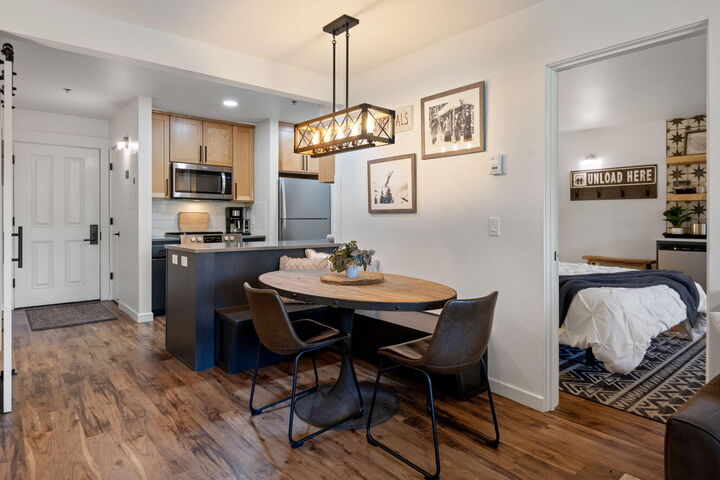 Property Photo: 18575 Century Drive 1723/1724 OR 97702