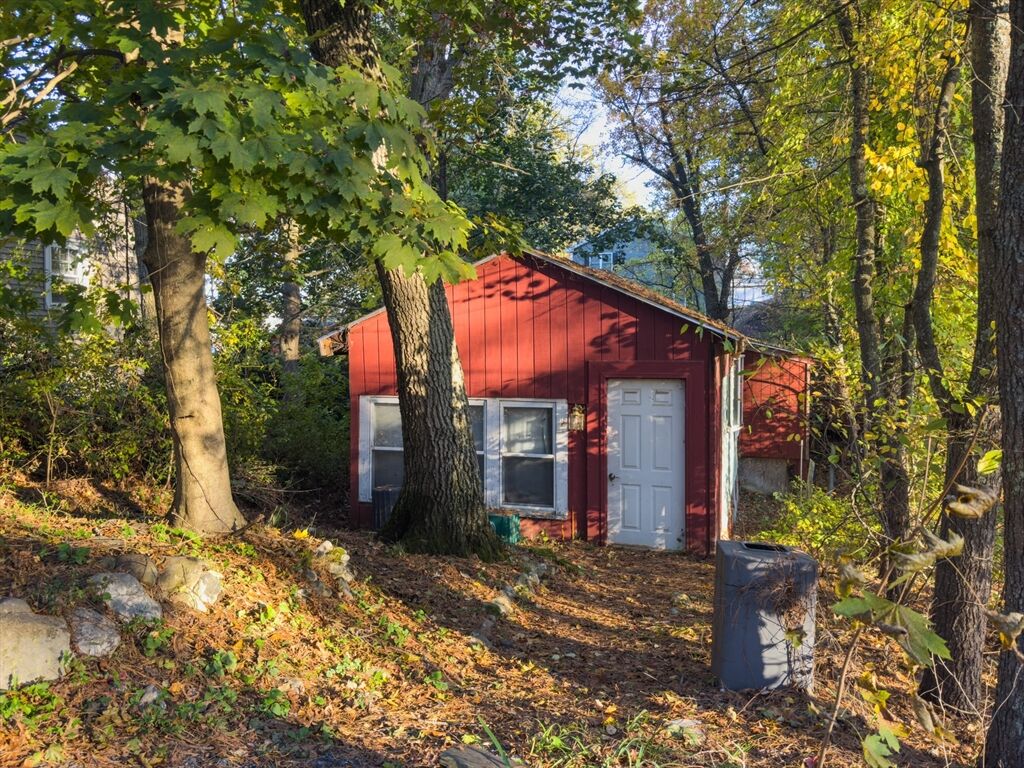 Property Photo: 12 Parkview Ter MA 01864