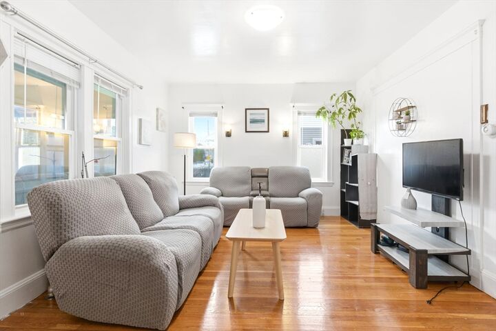 Property Photo:  58 Bayfield Rd N  MA 02171 