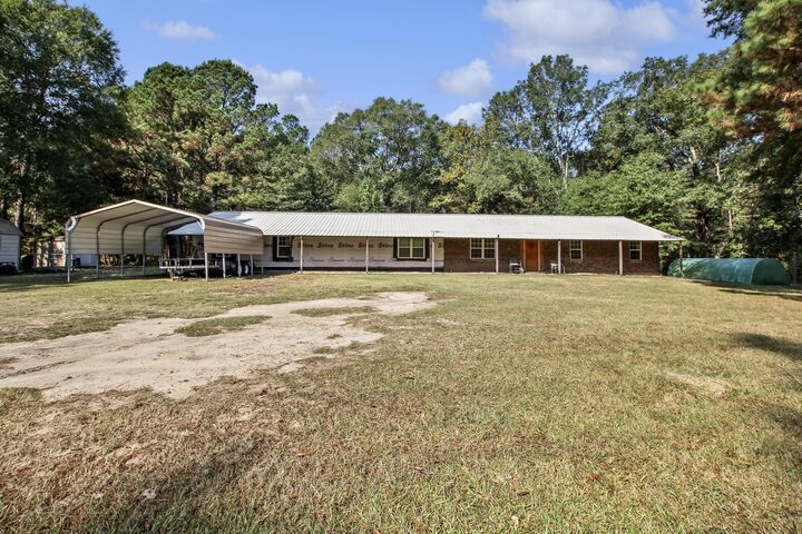 2599 E Hawthorne Rd  Leesville LA 71446 photo